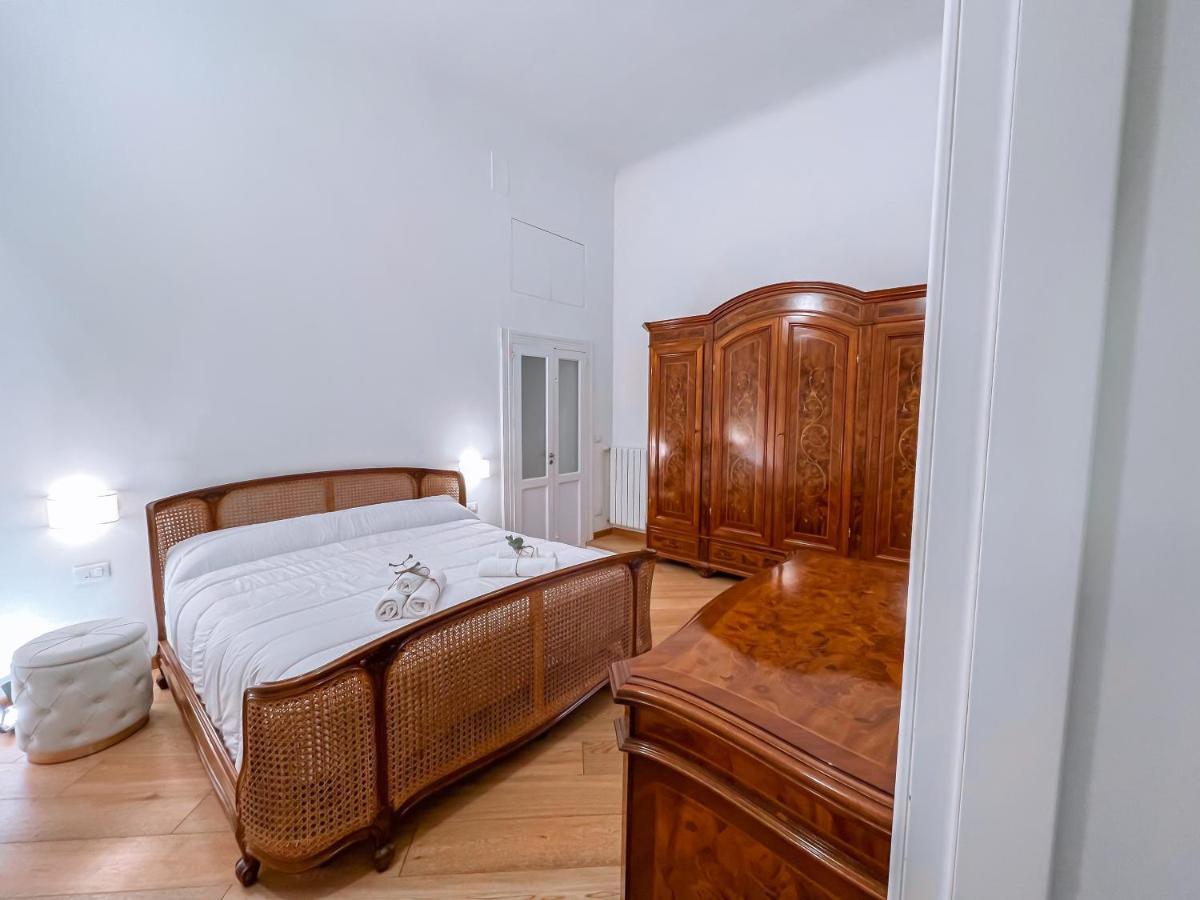 Luxury Bnb Dedeo Lägenhet Bari Exteriör bild